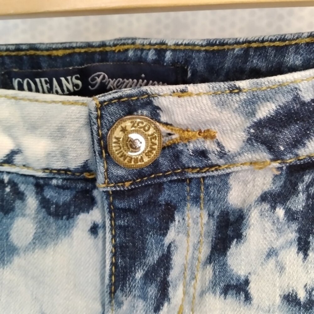 ZCO jeans bleach dyed distressed zipper fly denim jean shorts in size 7 - Picture 7 of 7